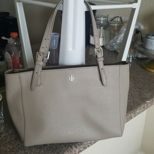 *final drop* Tory Burch French gray York tote